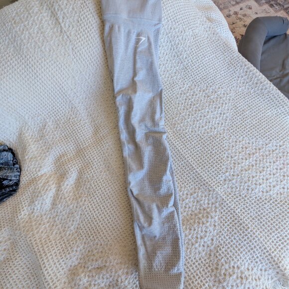 Gymshark small - Picture 3 of 3